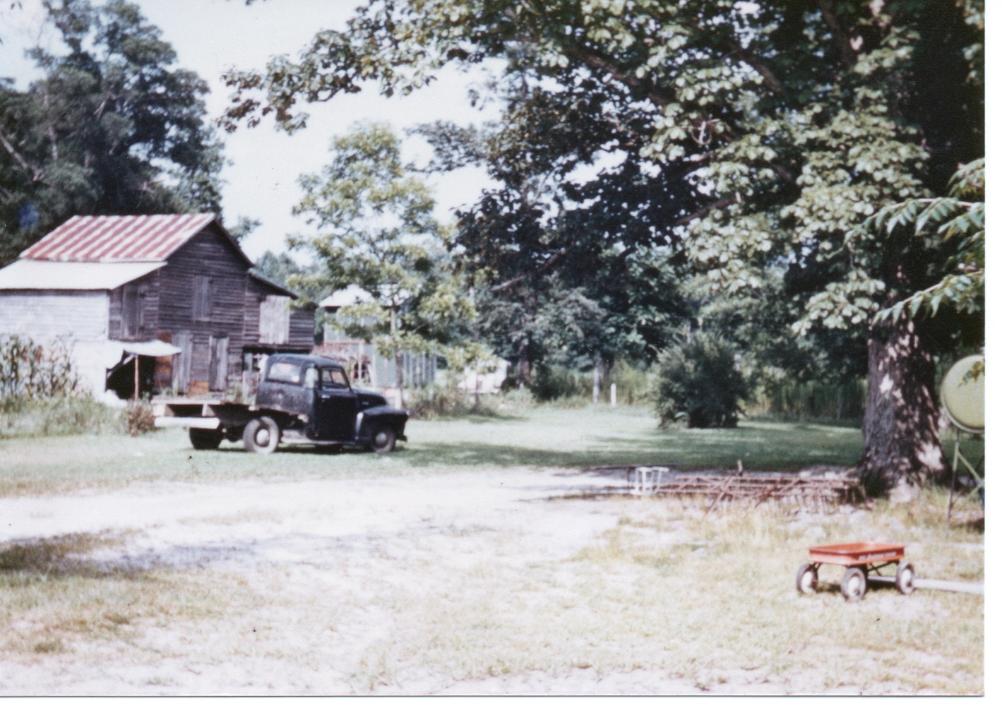 Jones Family Farm - Tobacco barn late 50's copy
